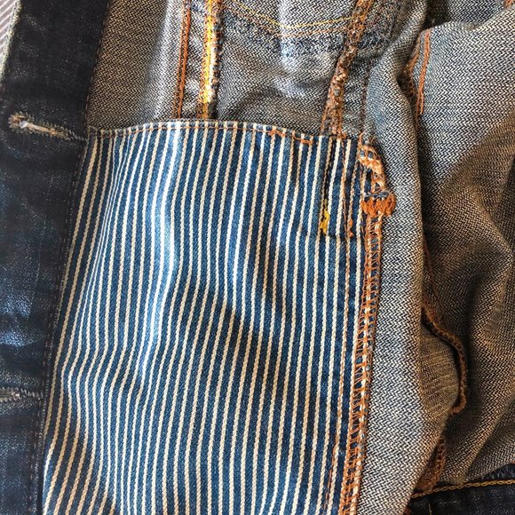 Distressed Denim Jacket | <Host Pick!> - Picture 6 of 9